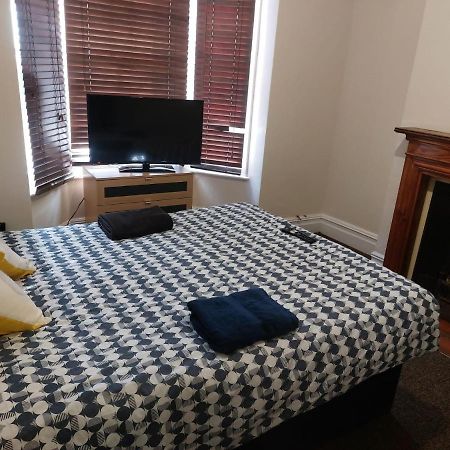 Rooms In A Victorian Comfortable 4-Bedroom House In Milton Keynes Rooms Not En-Suites Wolverton  Luaran gambar