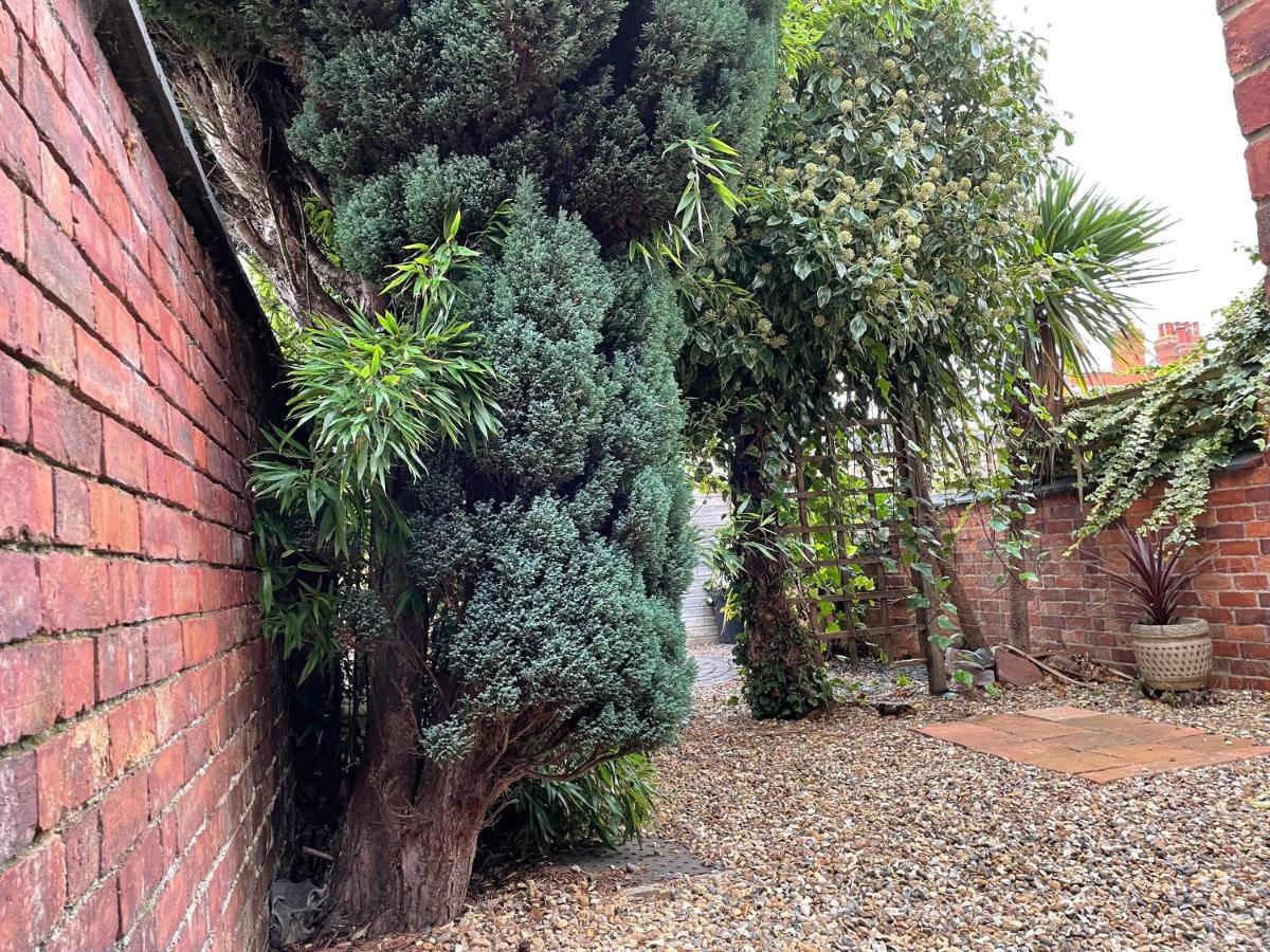 Rooms In A Victorian Comfortable 4-Bedroom House In Milton Keynes Rooms Not En-Suites Wolverton  Luaran gambar