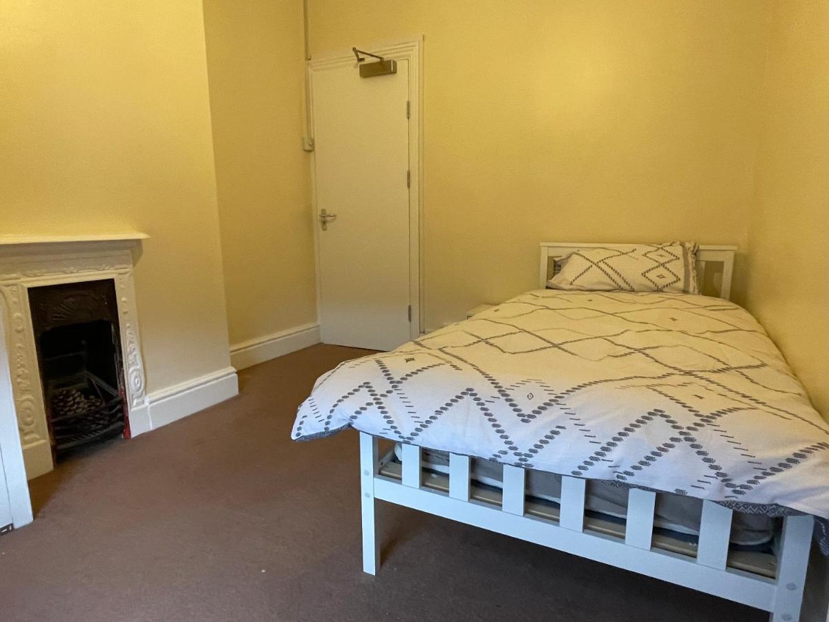 Rooms In A Victorian Comfortable 4-Bedroom House In Milton Keynes Rooms Not En-Suites Wolverton  Luaran gambar
